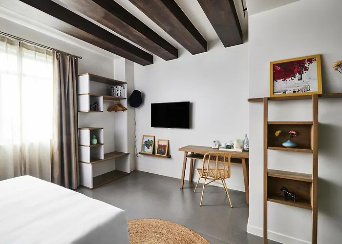 O. Live Social Hotel