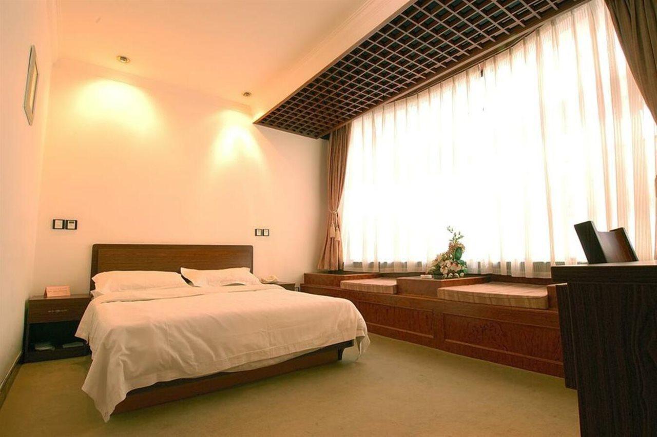 Hotel Shangfu 3*
