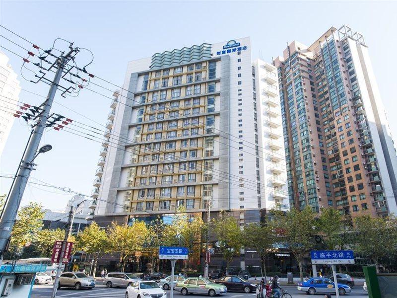 Hotel Days Hongkou Forture