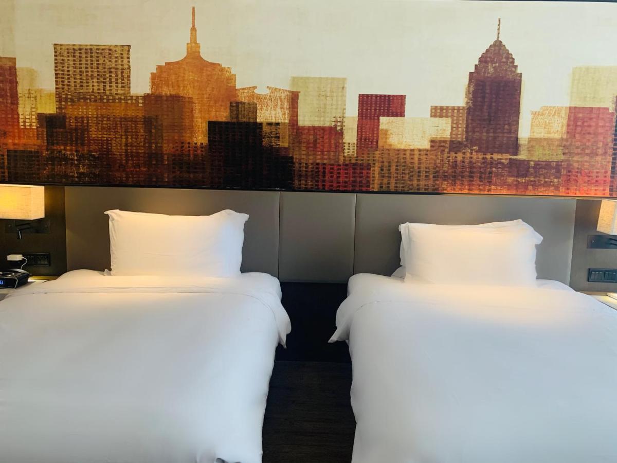Mercure Hongqiao Railway Station Shanghai