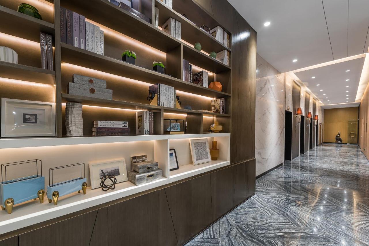 Hotel Mercure Hongqiao Railway Station 4*