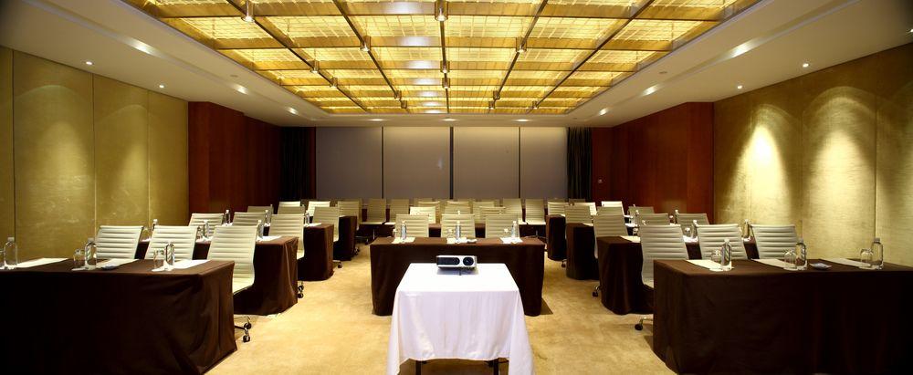 Hilton City Center 5*