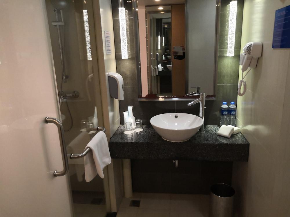 Express Jinsha By Ihg 4*