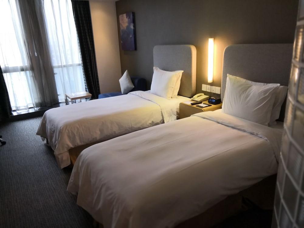 Hotel Express Jinsha By Ihg