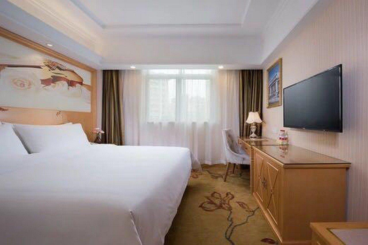 Hotel Vienna International Tourist Xiuyan Road Metro Station Branch Xangai