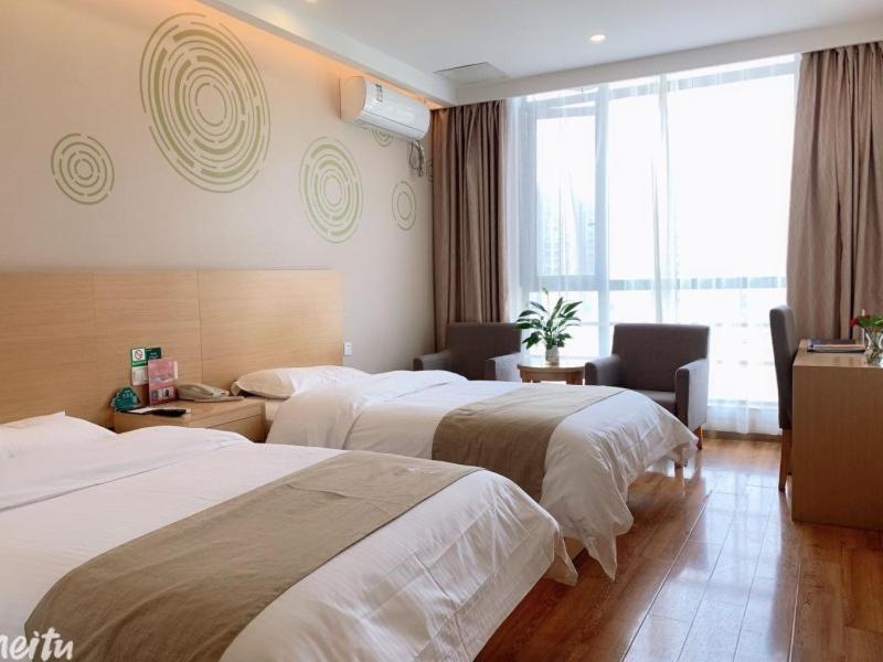 Greentree Fengxian: Metro-adjacent Express Hotel Shanghai