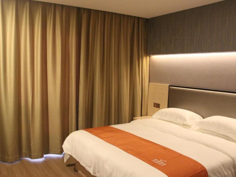 Hotel Shell Chedun Yingshi Yingshi Road