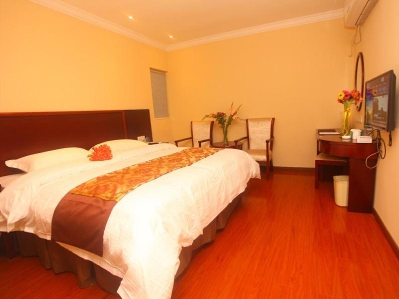 Greentree Shanghai Town Donglin Temple Scenic Spot Jiankang Road Business 3*