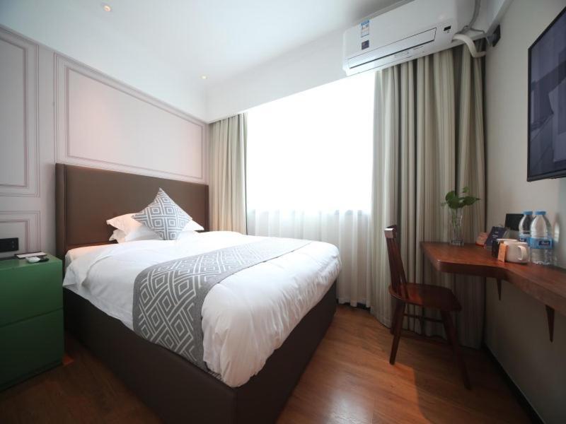 Hotel Gma Wuning Road Zhenping Road Metro Station 4*