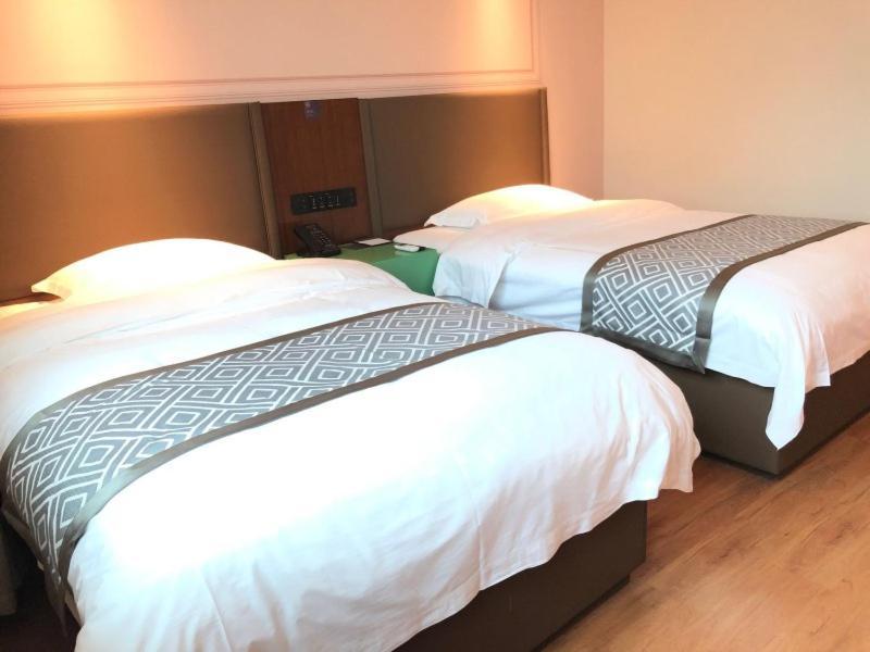 Gma Wuning Road Zhenping Road Metro Station Hotel Shanghai
