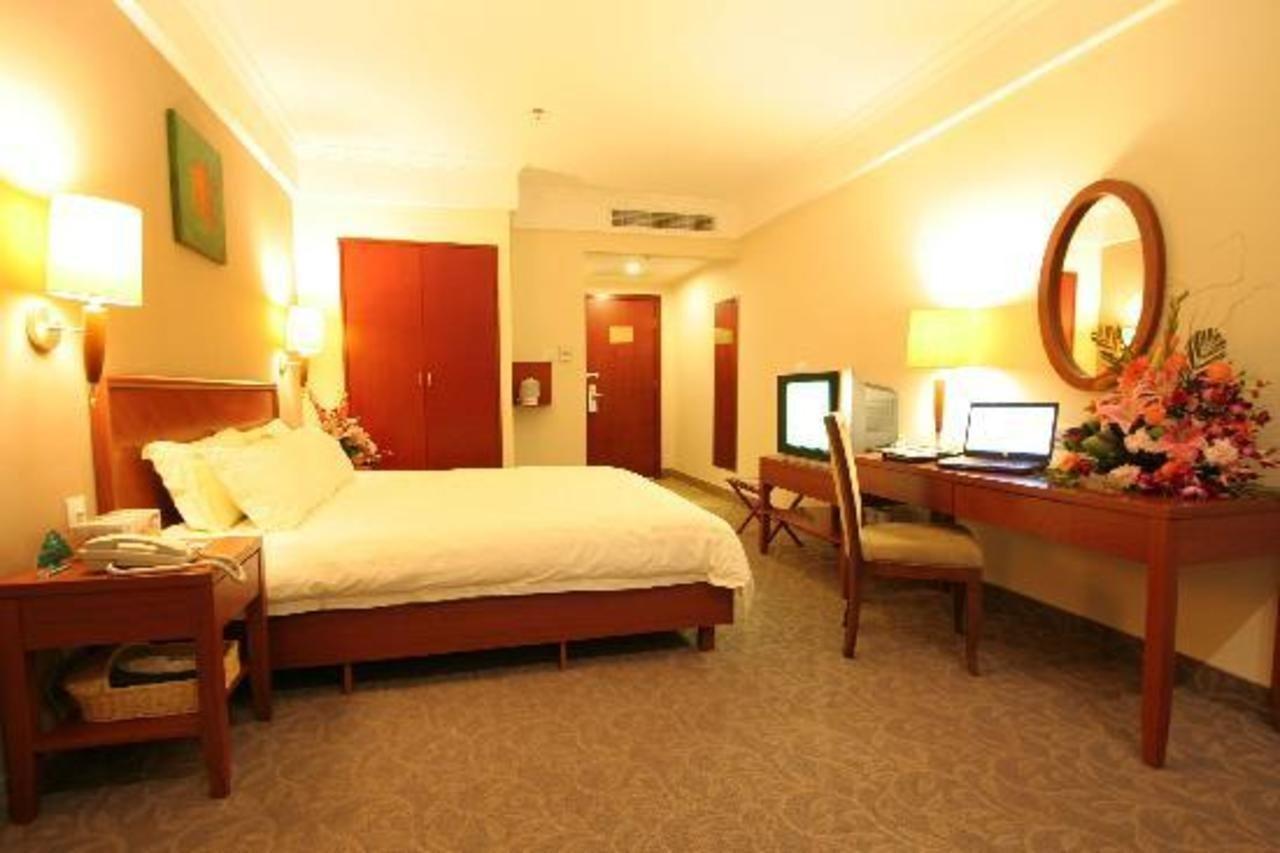 Jinjiang Tongji University 3*