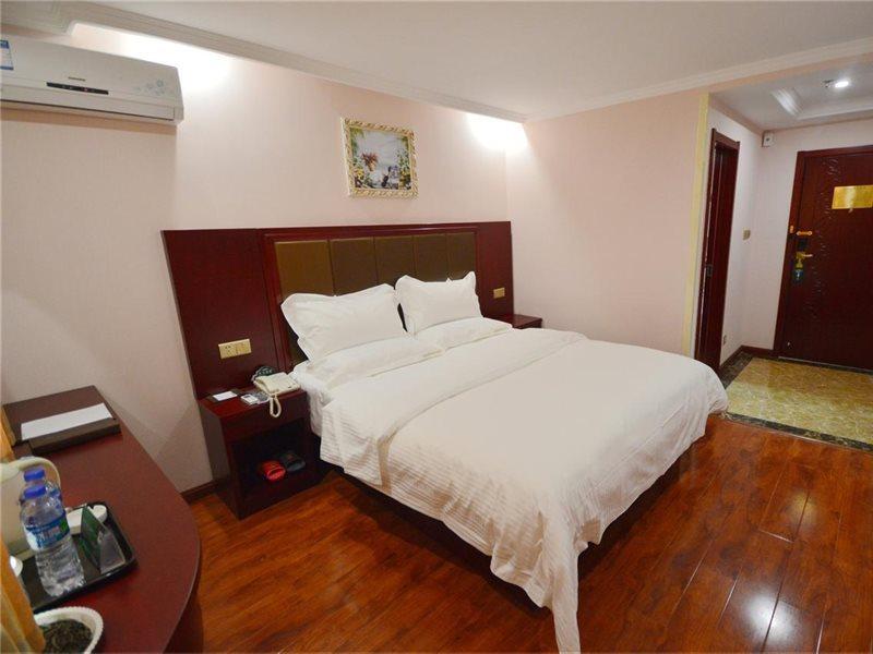 Greentree Baoshan 128 Memorial Road Tonghe Road Shell
