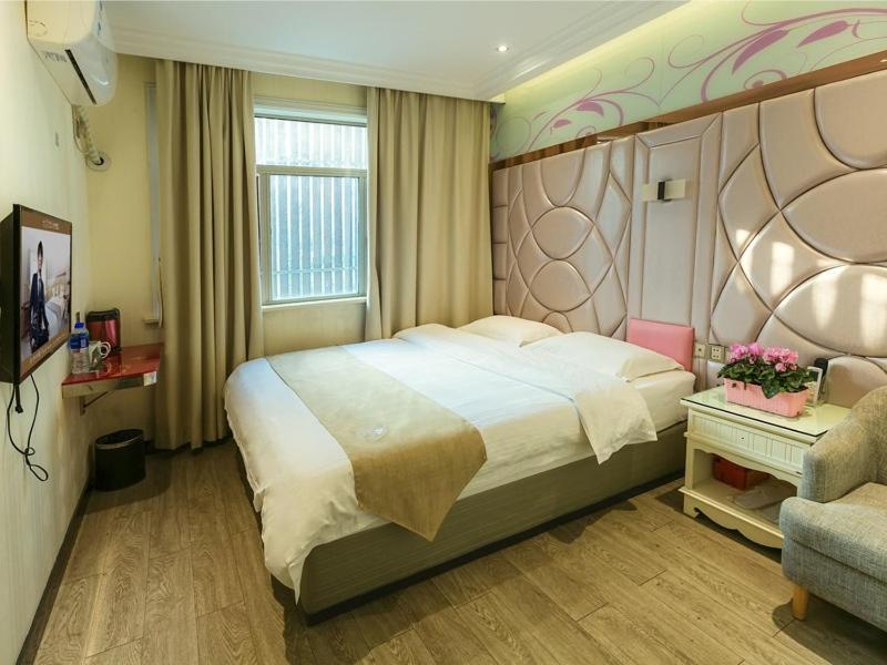 Greentree Alliance Minhang District Hongqiao Hub Huanghua Road 3* Shanghai