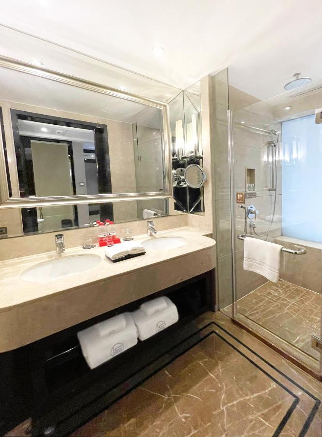 Hotel Lv Shou 5*