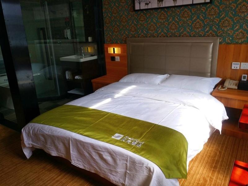 Khách sạn Shell Pudong Xin District Huanglou Town Furong Road 2*