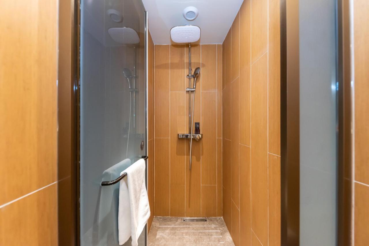 Hotel Ji People's Square Fujian Middle Road 3*