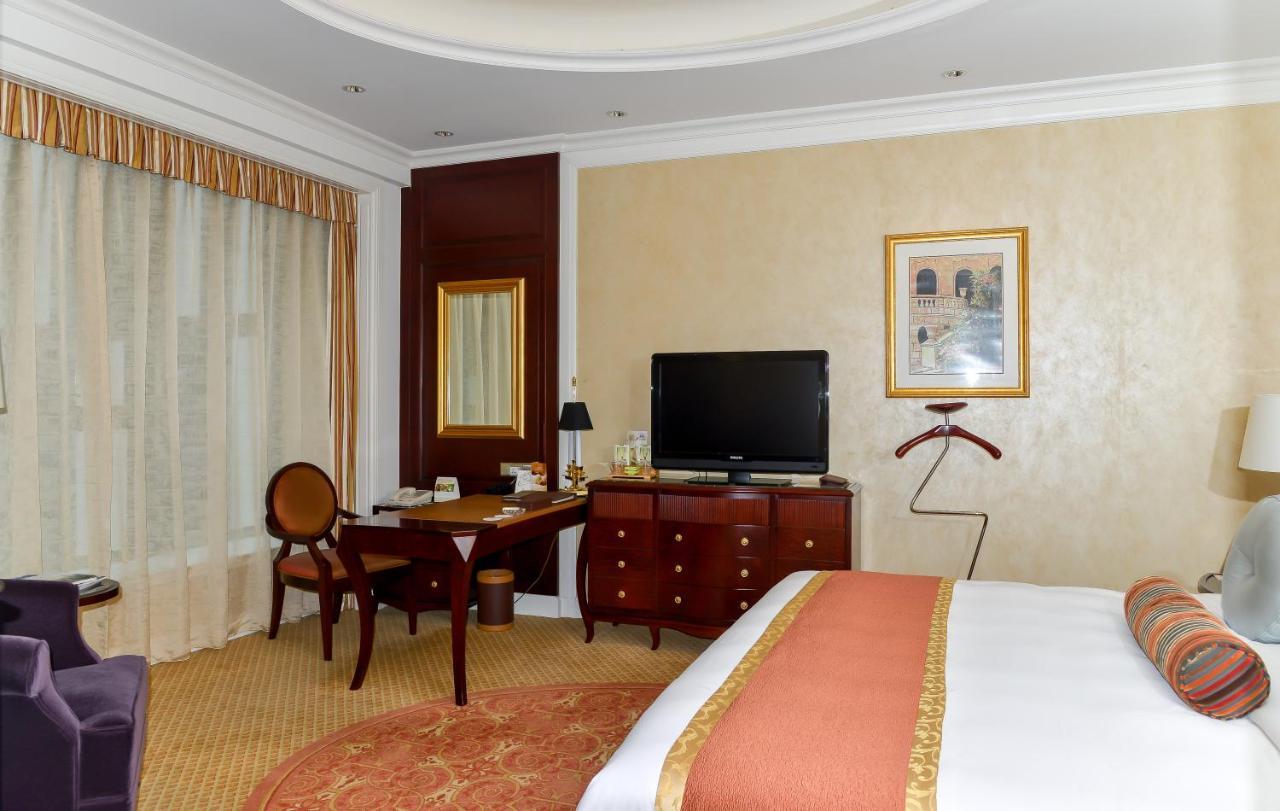 Grand Central Hotel