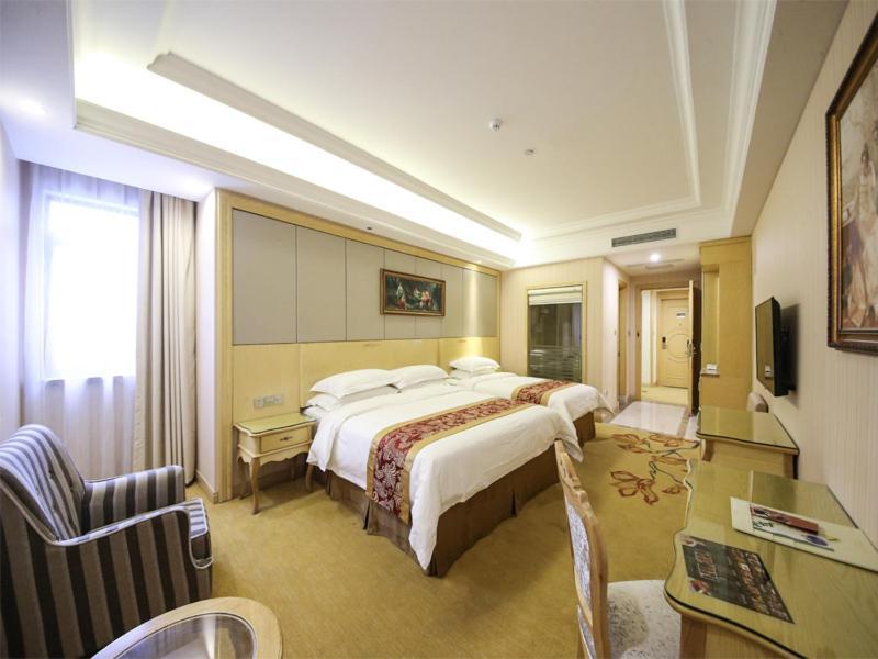 Hotel Vienna Hongqiao Convention & Exhibition Center