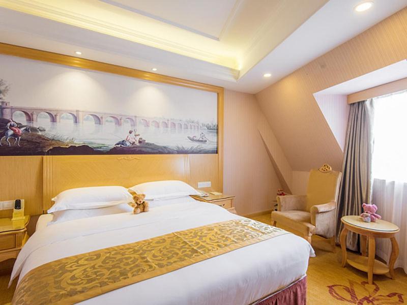 Vienna International Jinqiao Industrial Park North Yanggao Road 4* Shanghai