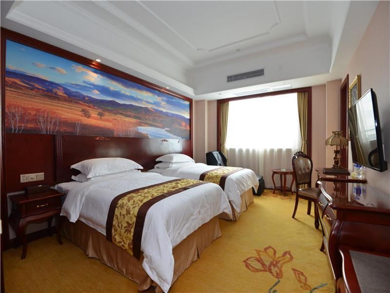 Vienna International International Tourism And Zone Hotel 4*