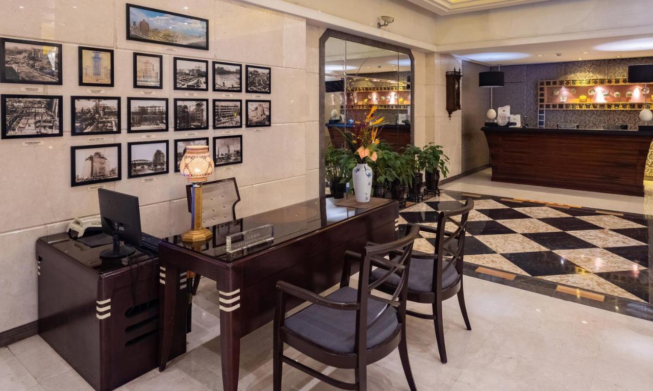 Hotel Broadway Mansions - On The Bund 5*