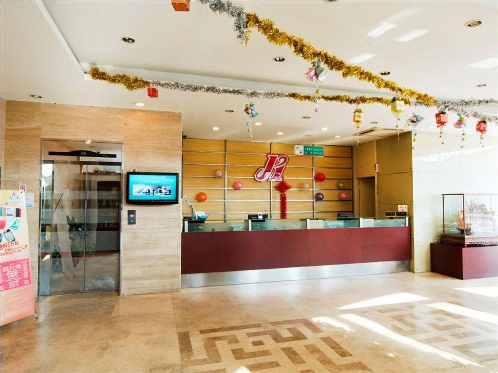 Jingjiang Caobao Railway Station Hotel Xangai