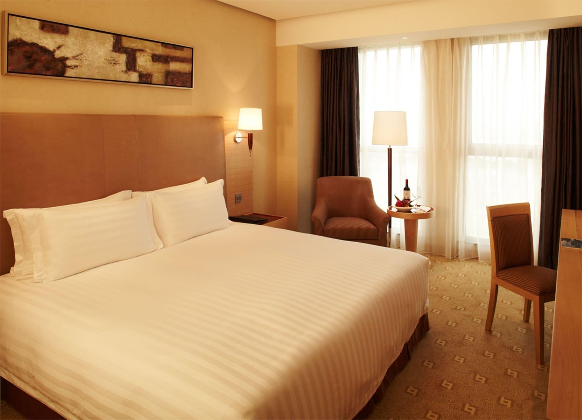 Regal Jinfeng Hotel Shanghai
