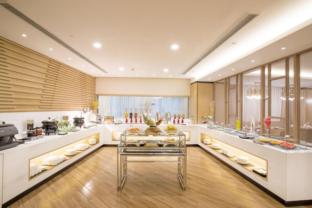 Hotel Jin Jiang Pine City 4*