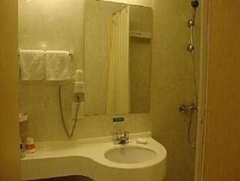 Jingjiang World Expo Hotel
