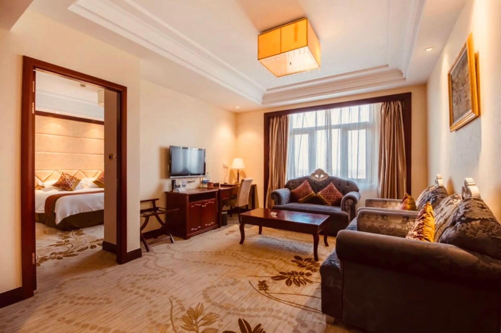 Hotel Shahai International 4*