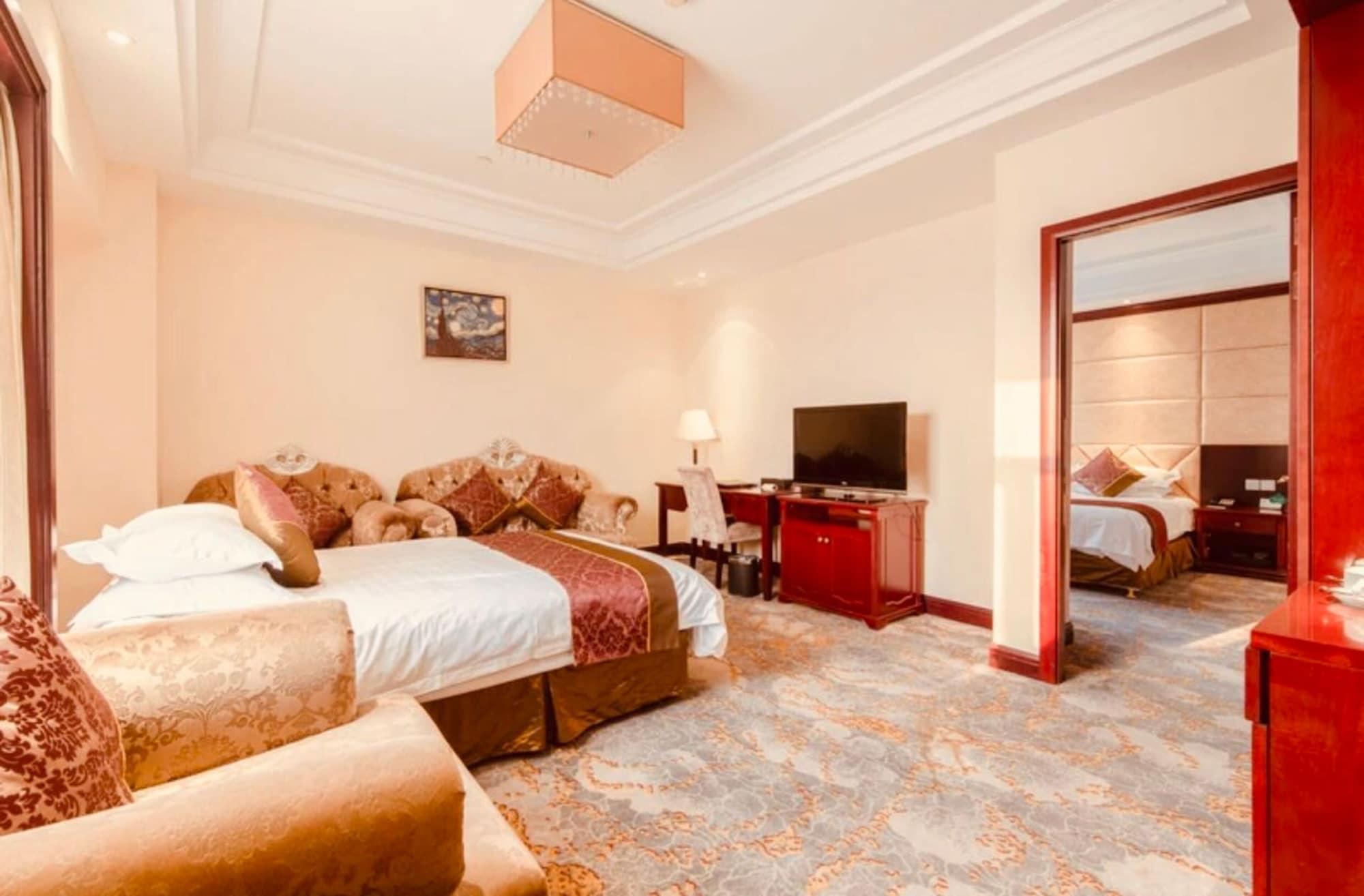 Shahai International Hotel 4*