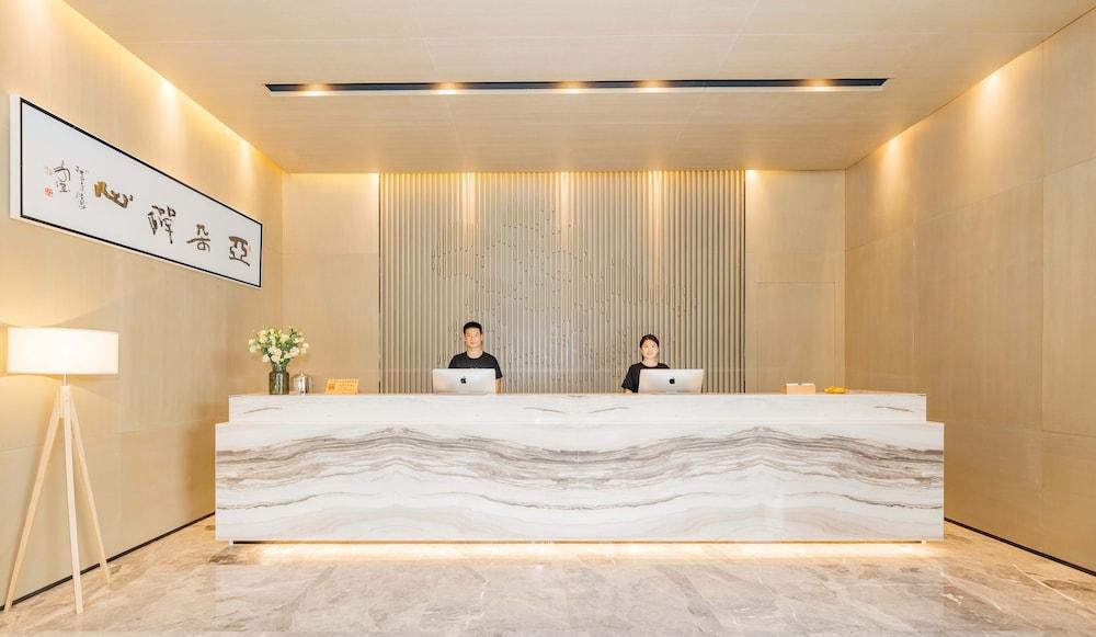 Hotel Atour New International Expo Center Shanghai