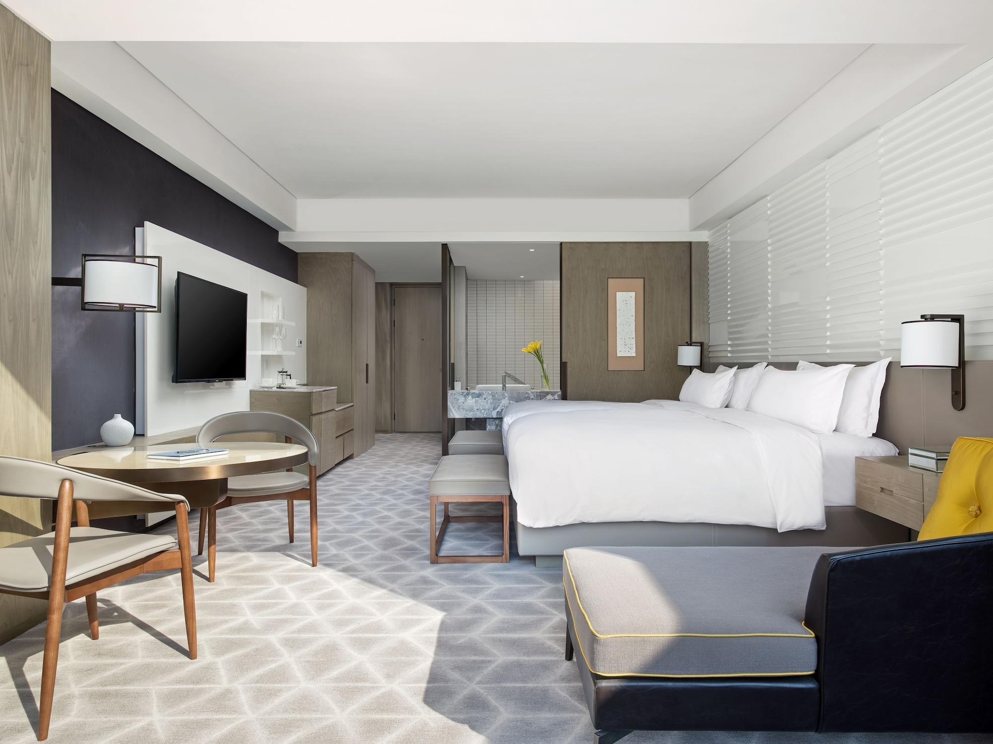 Cordis Hongqiao Hotel