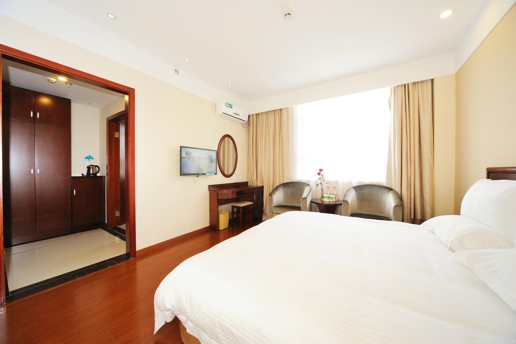 Hotel Greentree West Huaxia Road Metro Station Express 3*