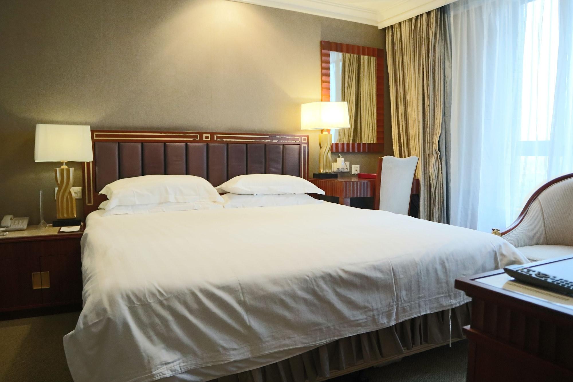 Everbright International 4*