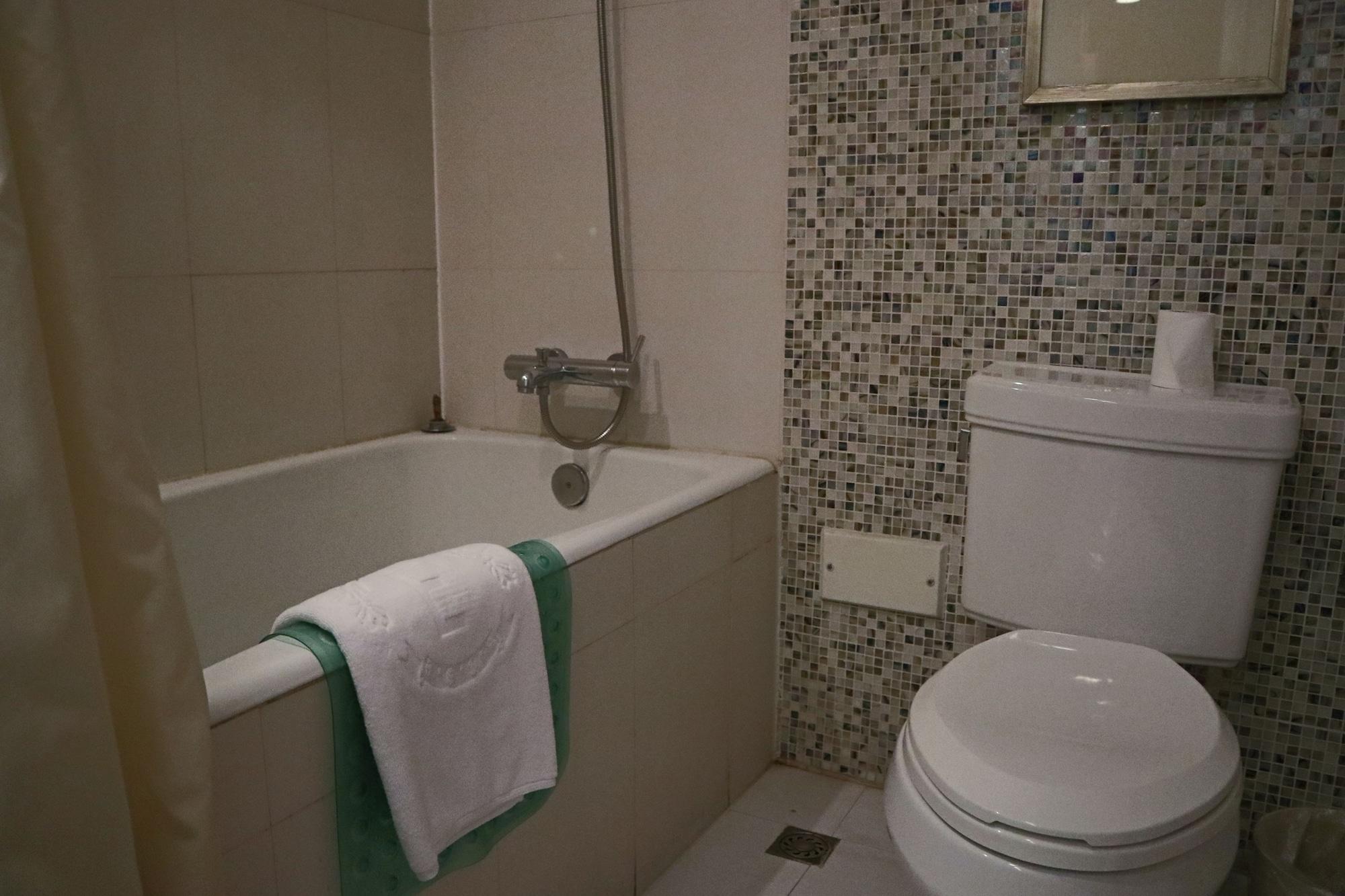 Hotel Everbright International 4*