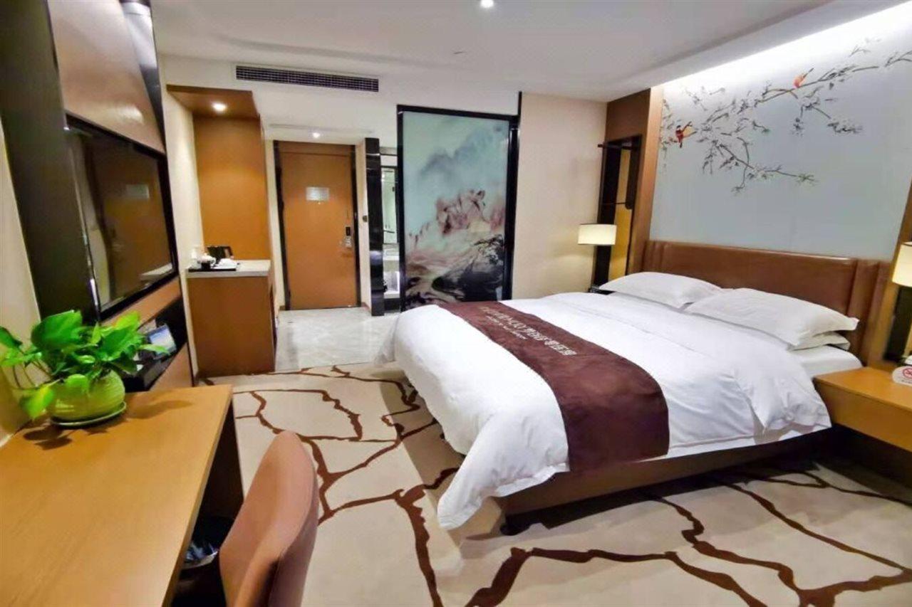Huhua International Hotel
