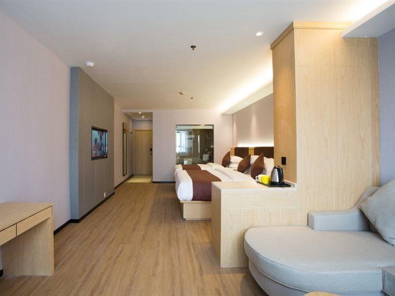 Gya Songjiang Wanda Plaza Hotel 2*