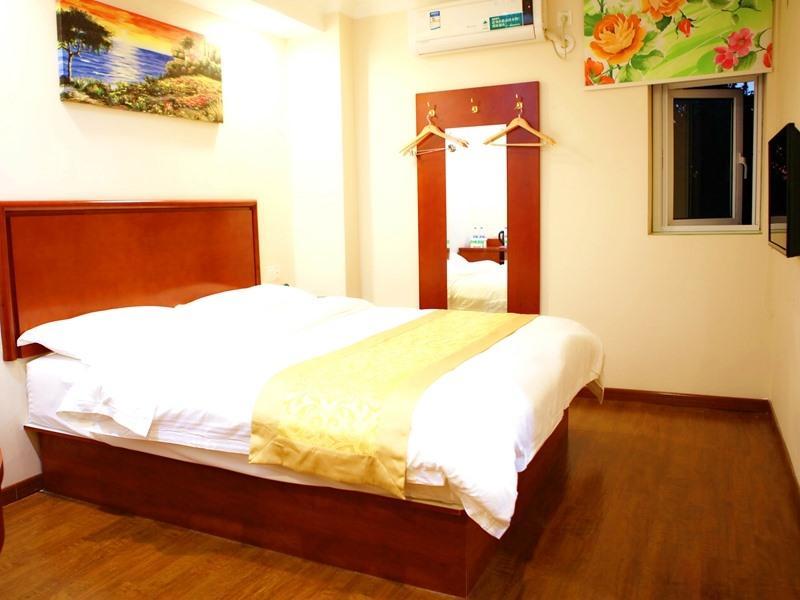 Greentree Hub Caoan Road Huajiang Branch Road 3* Shanghai