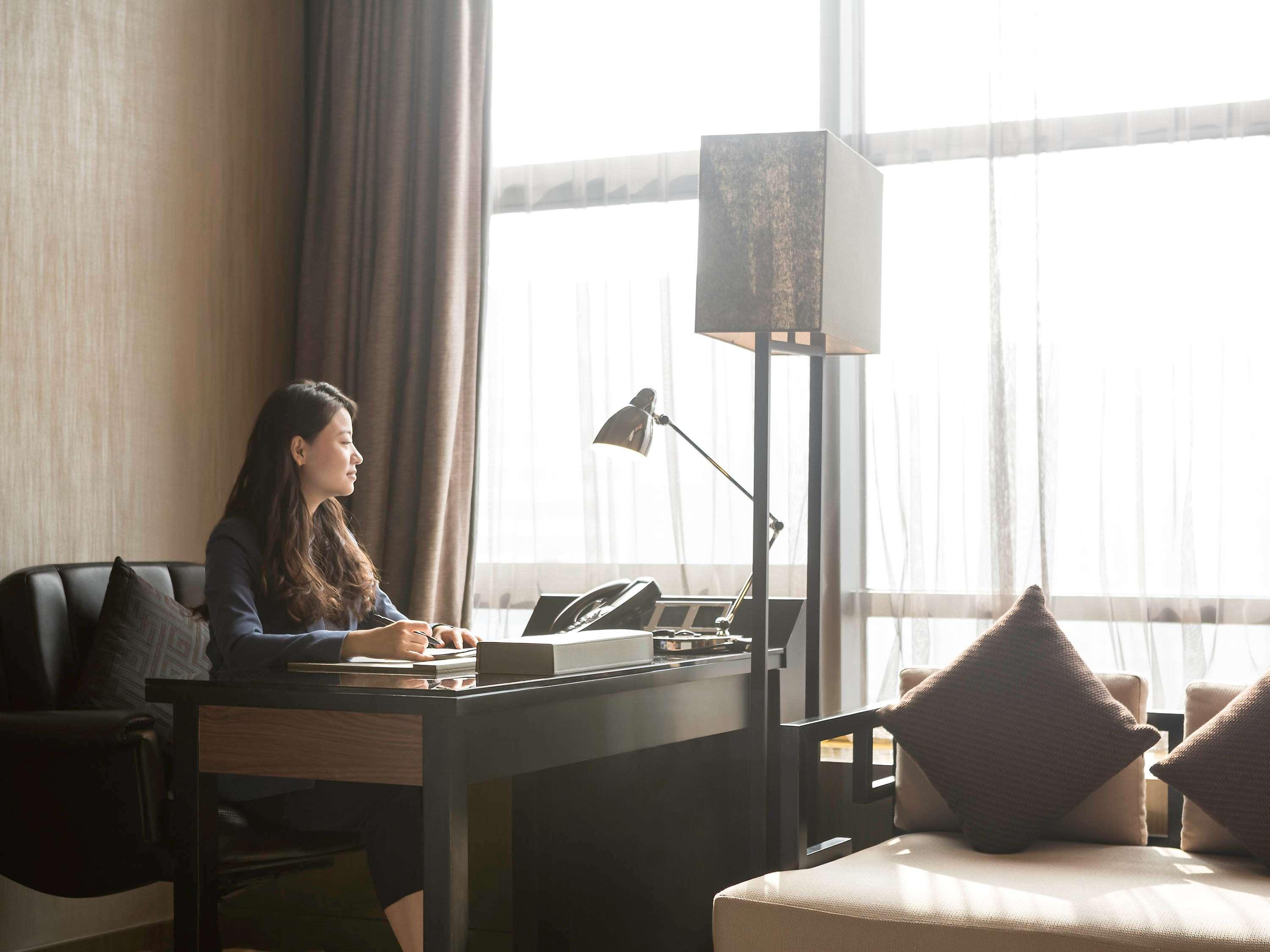 Pullman Jingan 5*