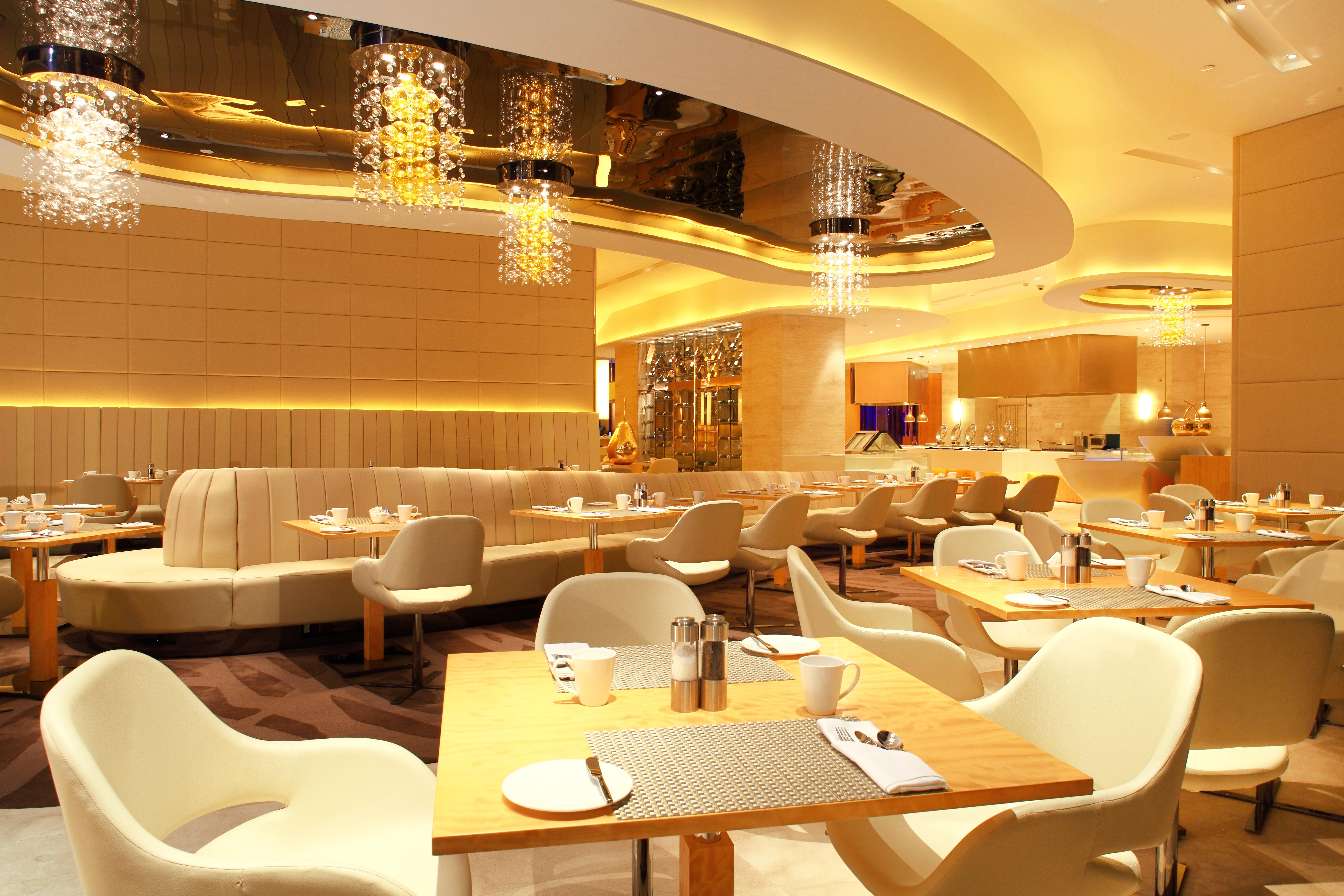 Hilton City Center Hotel 5*
