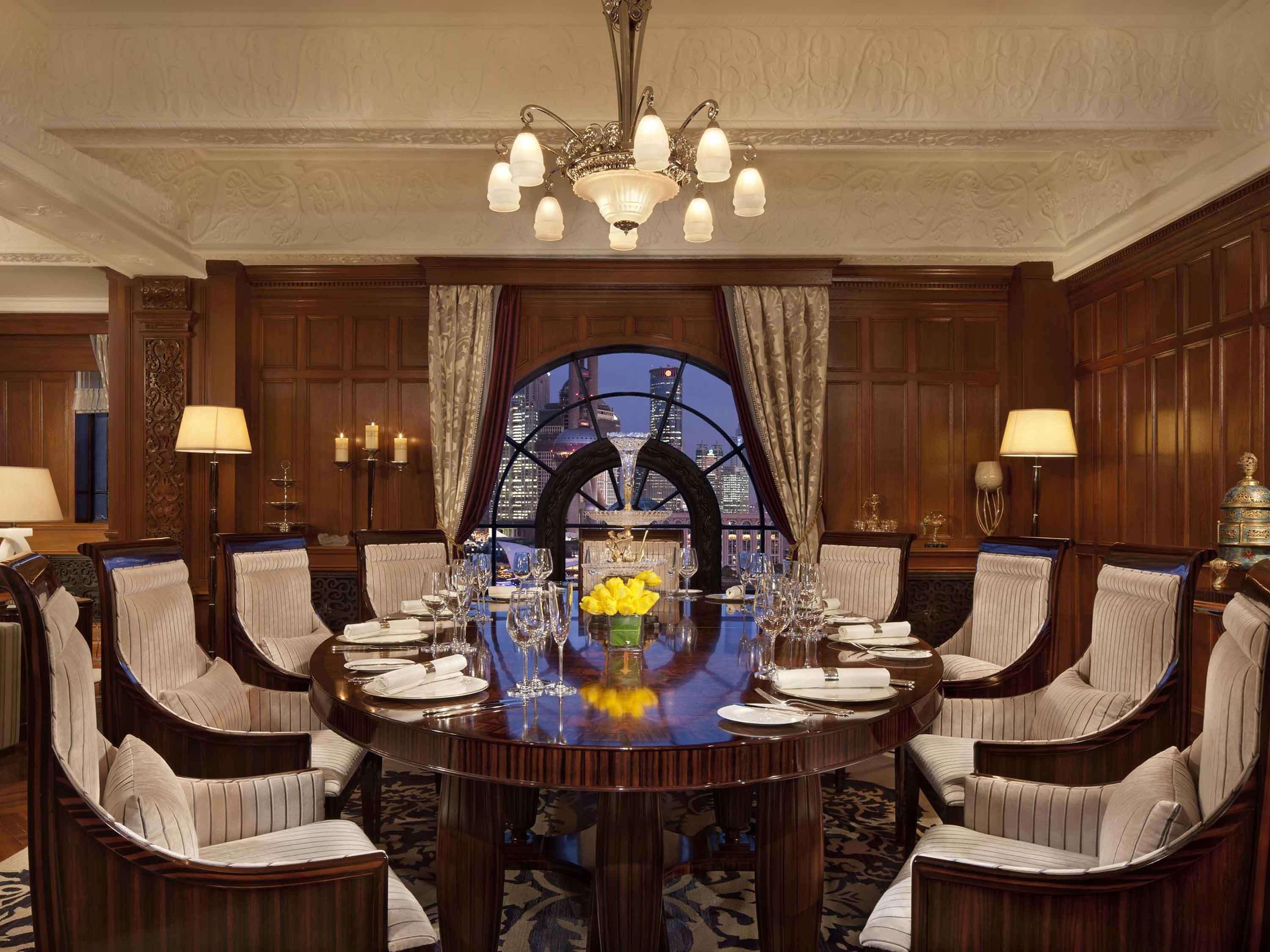 Fairmont Peace On The Bund Hotel