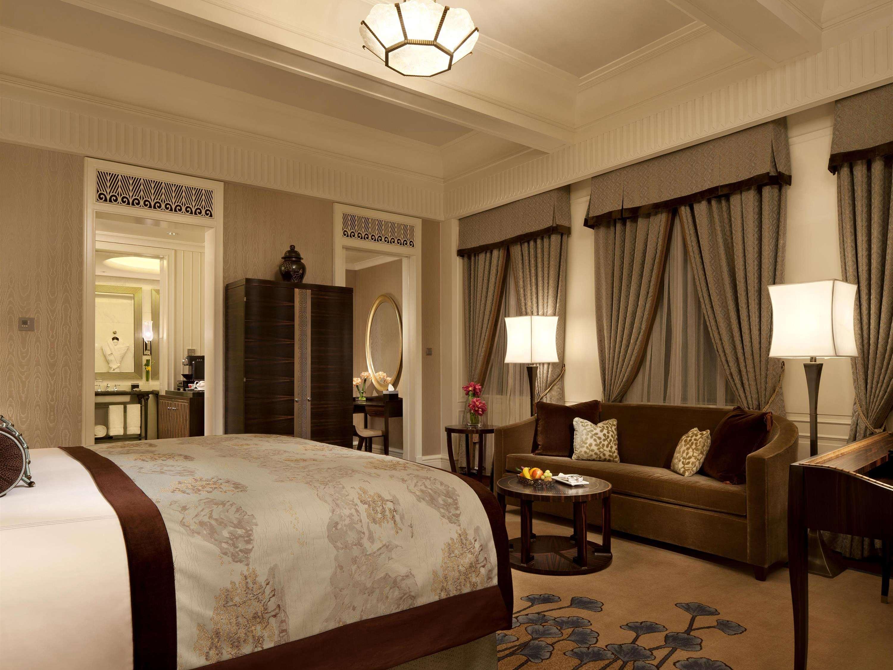 Fairmont Peace On The Bund 5*