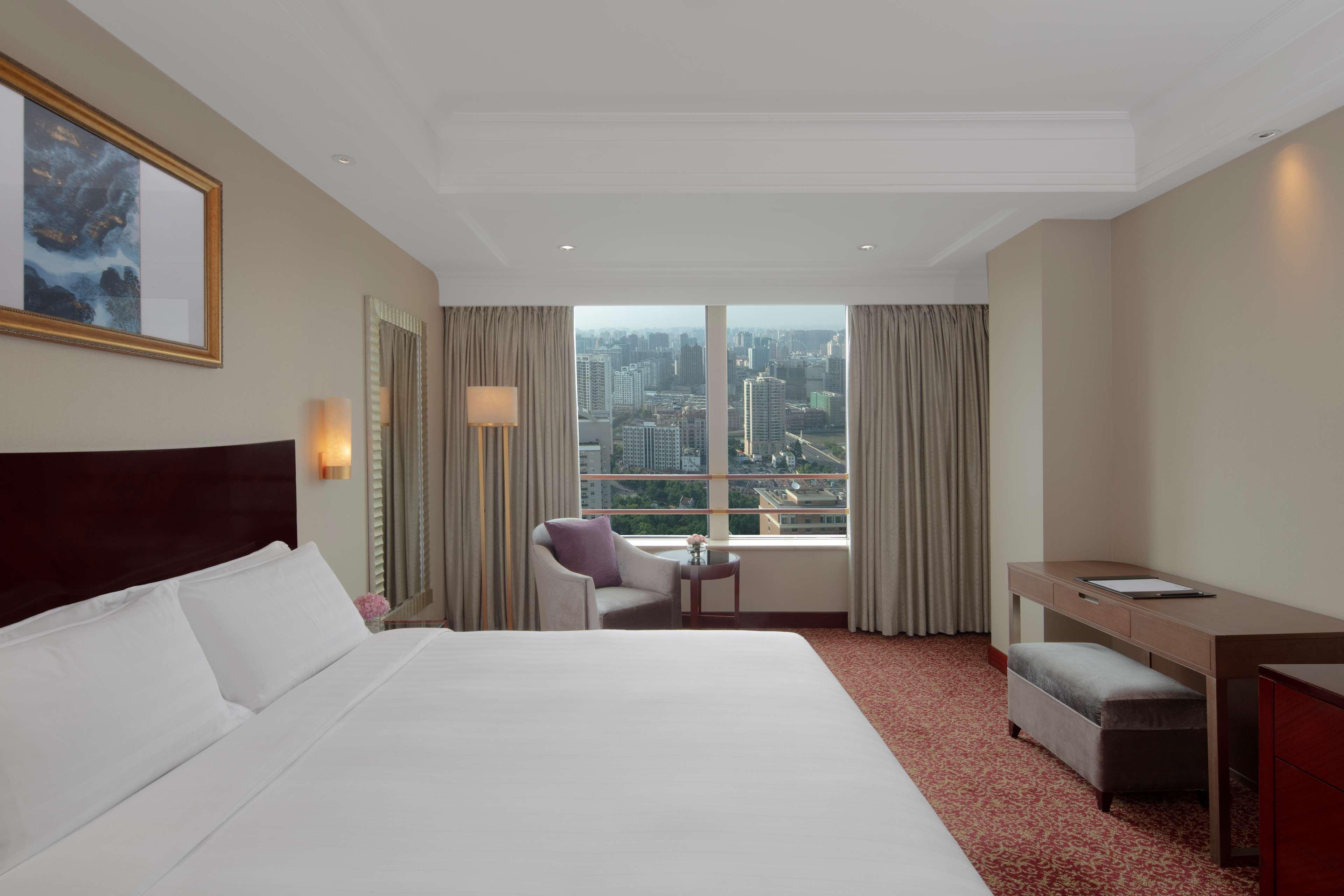 Radisson Blu New World Hotel Shanghai