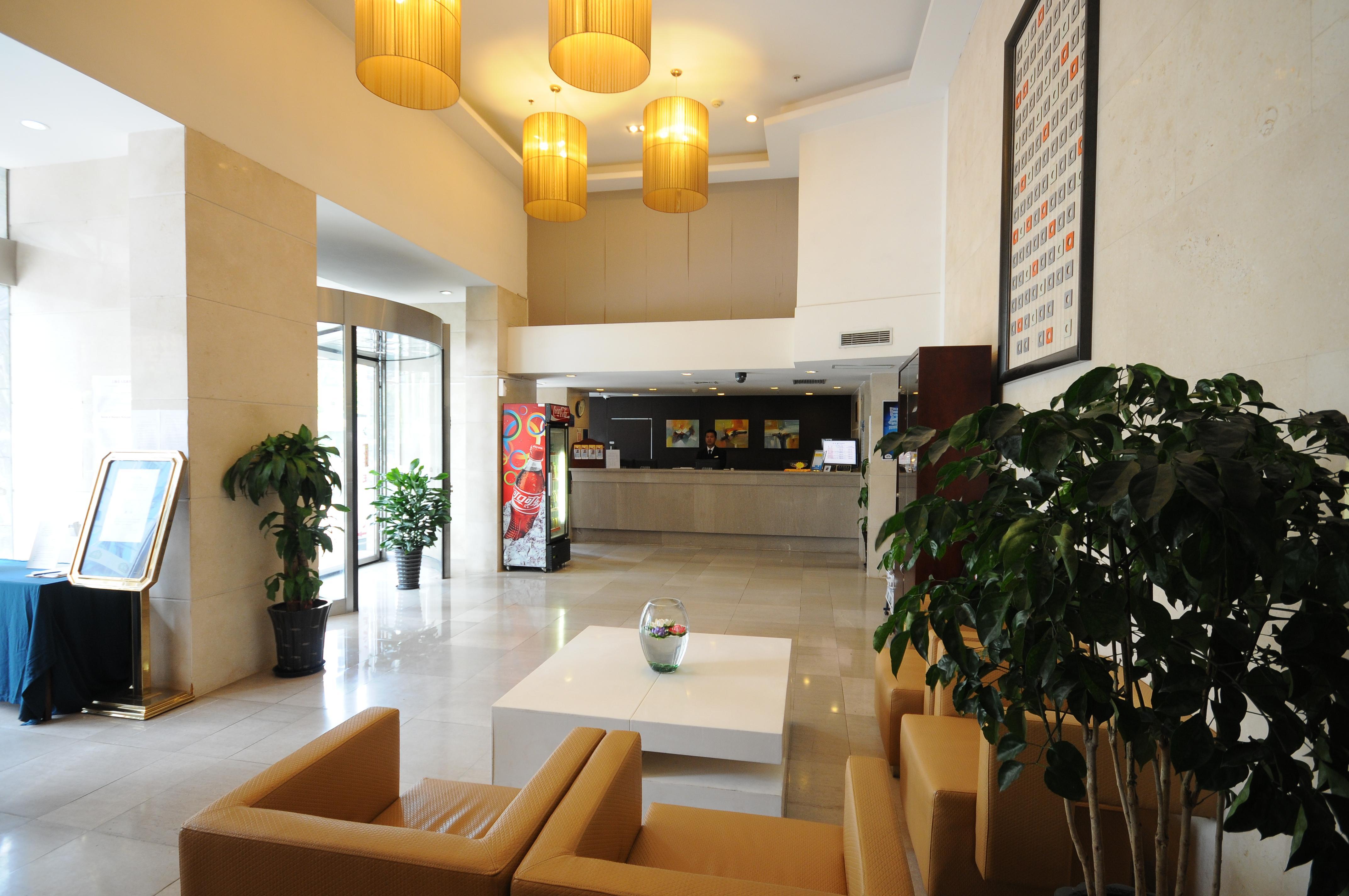 Rayfont Nanpu Hotel