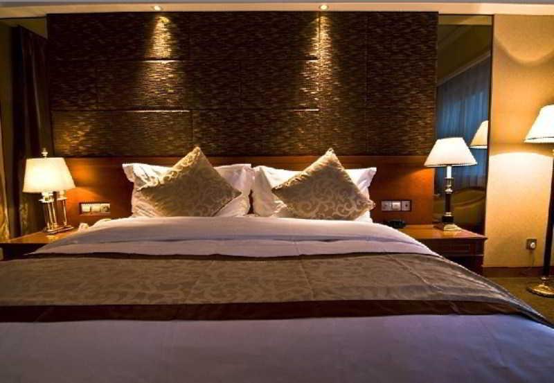 Luxemon Pudong