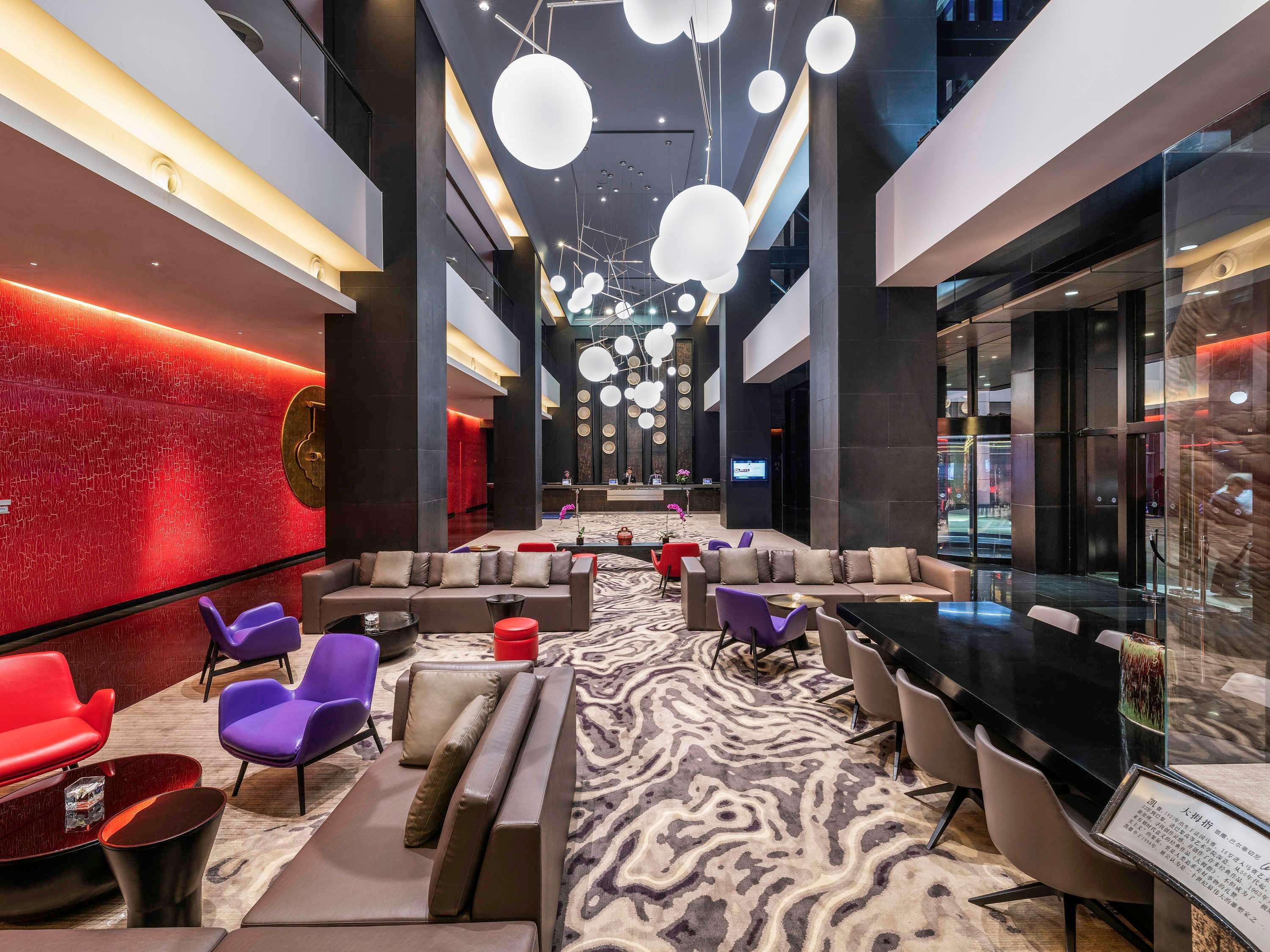 Grand Mercure Century Park Hotel