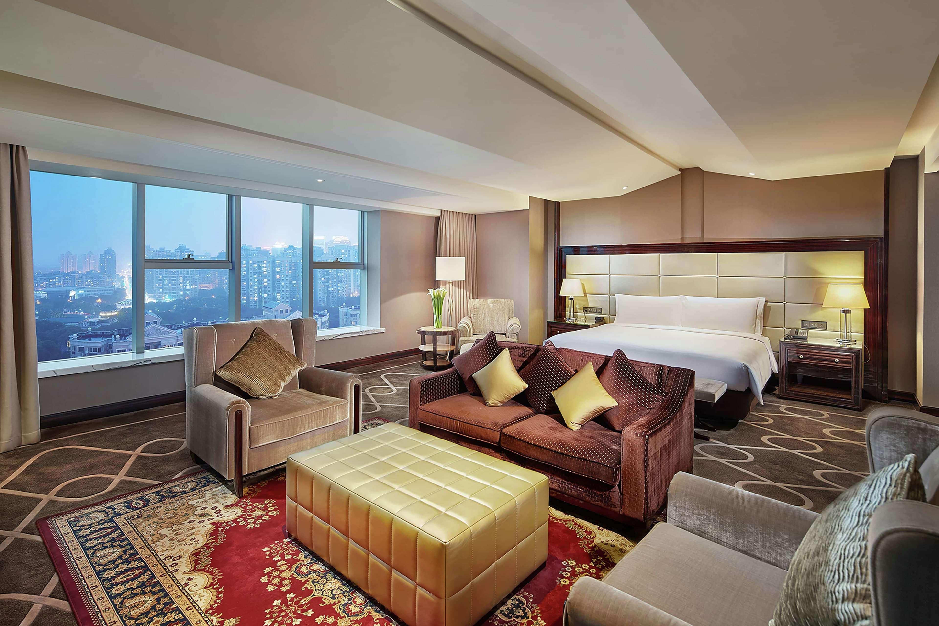 Hilton Hongqiao Hotel