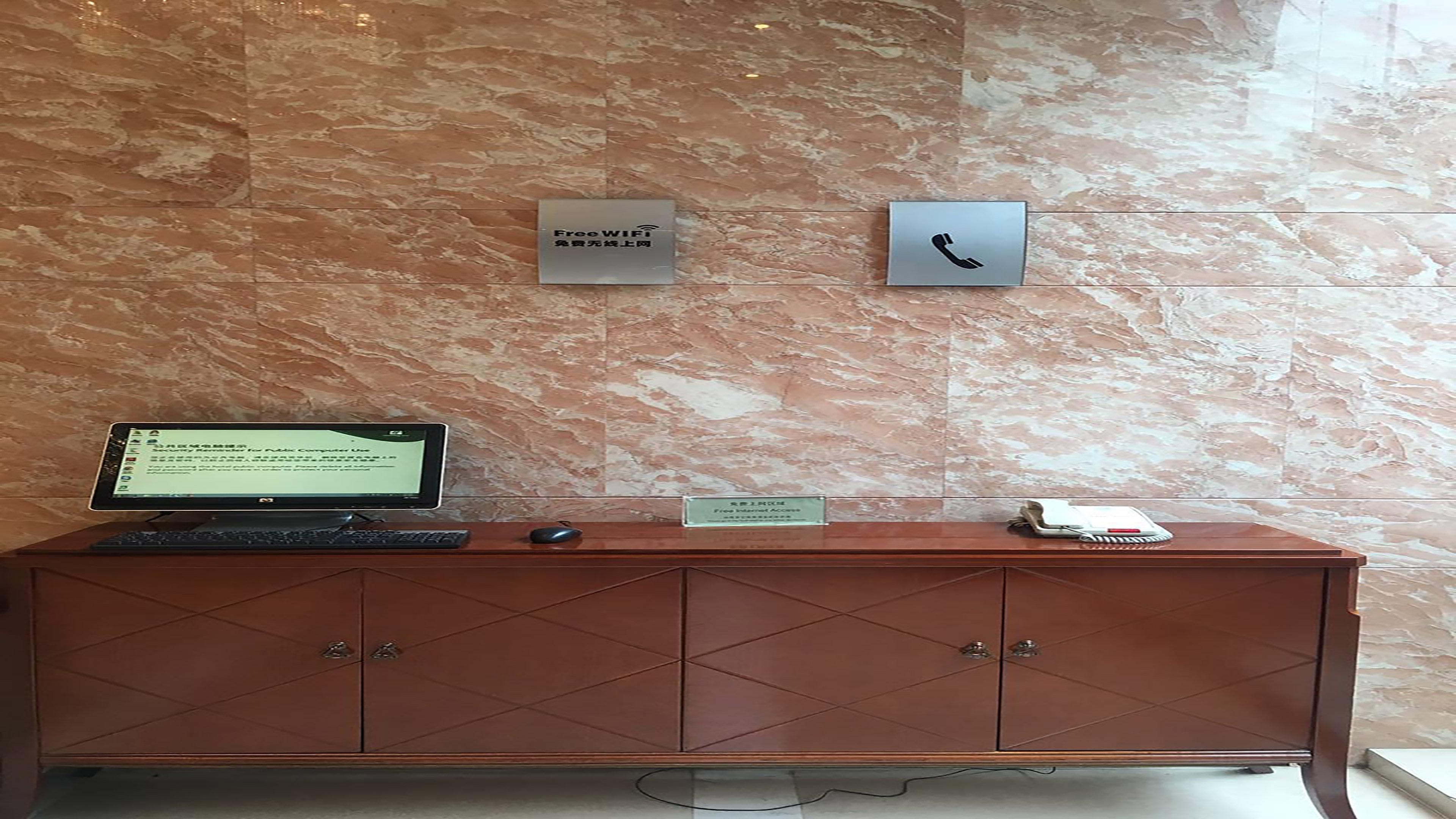 Pudong Nanpu By Ihg Hotel Shanghai