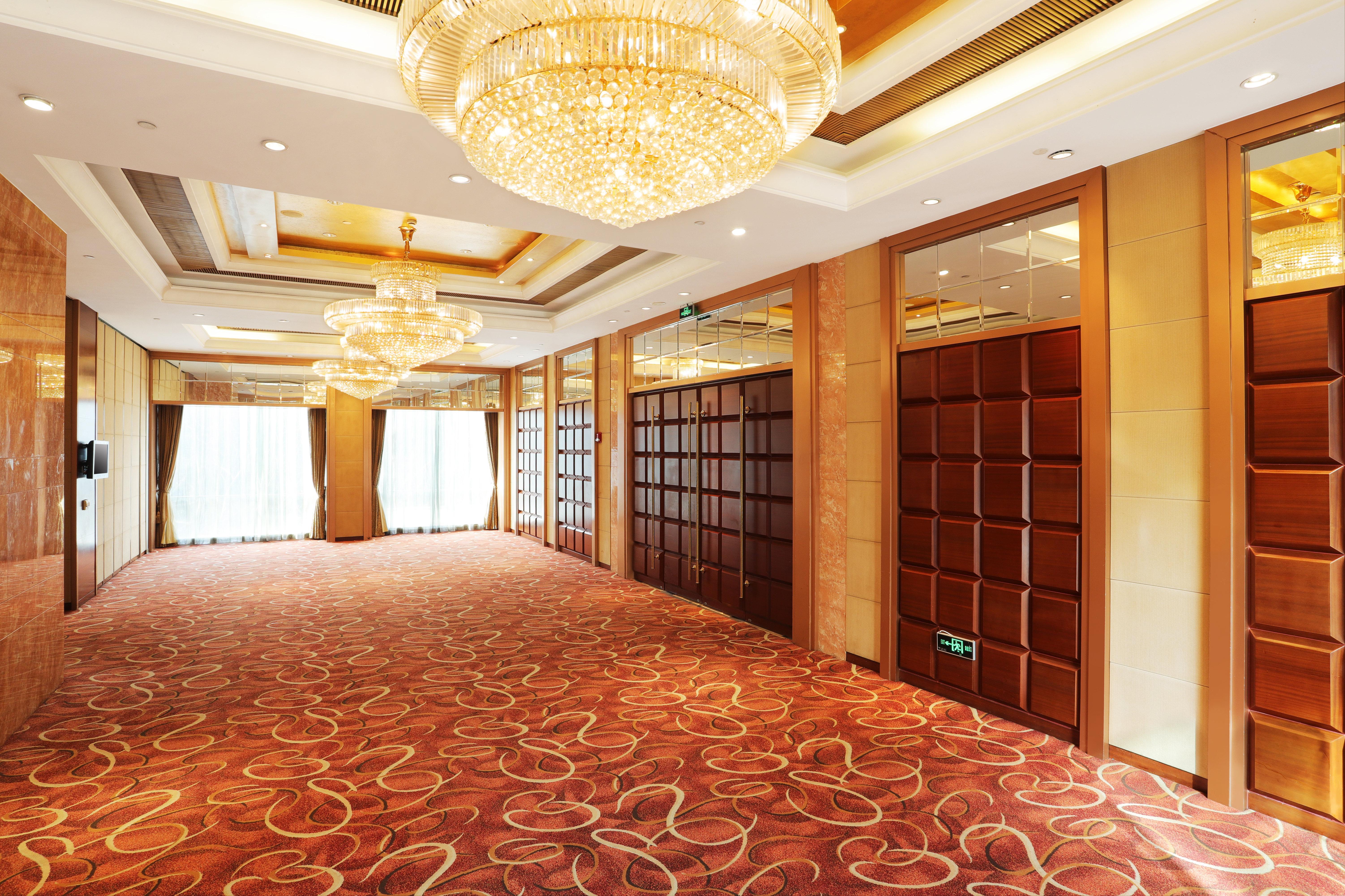 Pudong Nanpu By Ihg Hotel